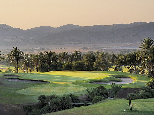 Curiosidades golf la manga club properties